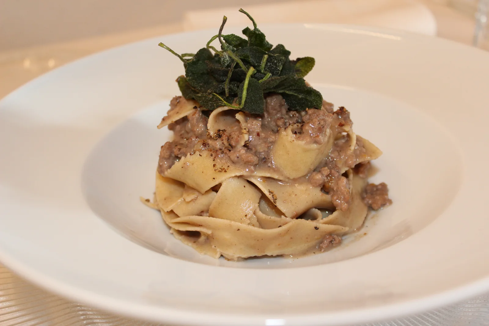 Pappardelle préparées par le restaurant Terre di Giorgio